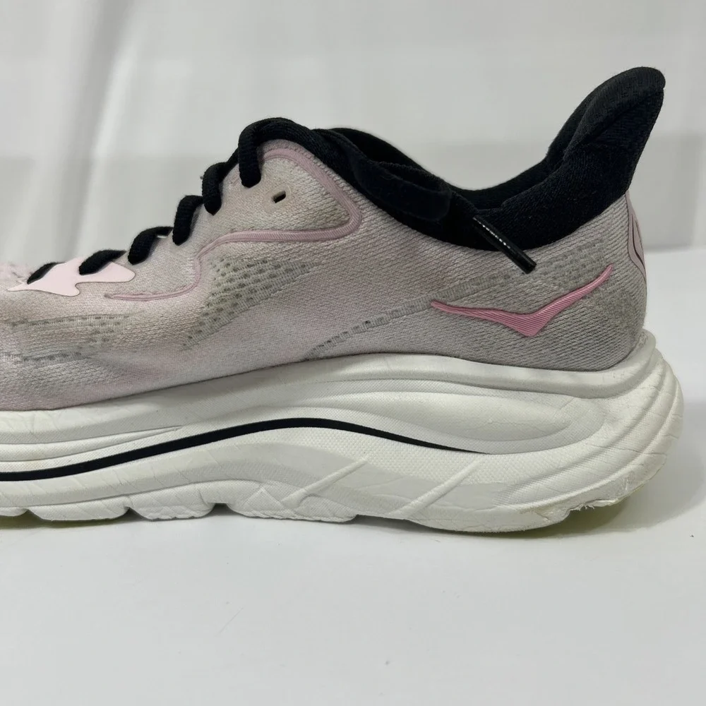 Hoka One One hoka one